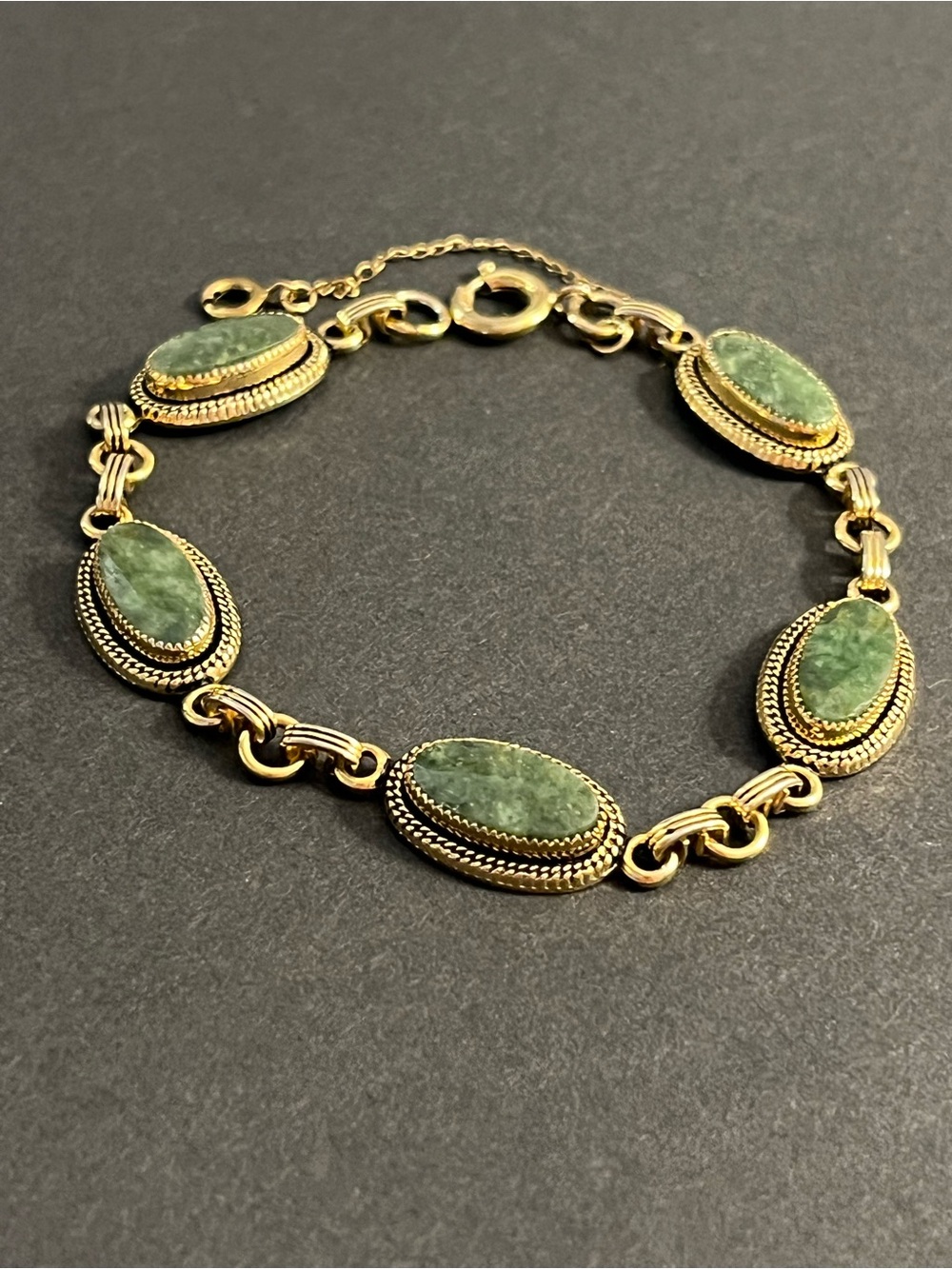 Mid Century VTG 1/20-12k GF Jade Oval Cabochon Link Bracelet 7” Safety Chain